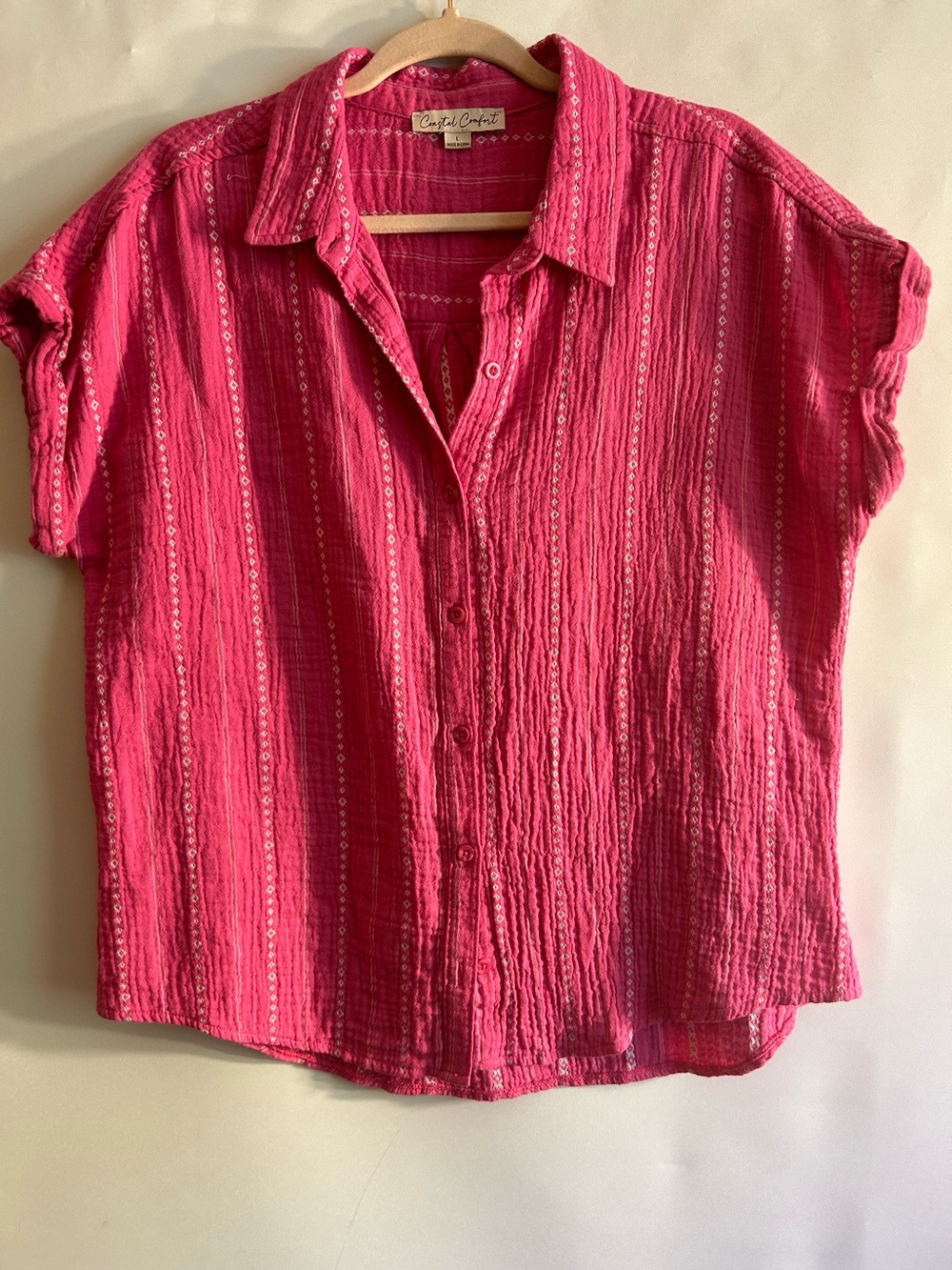 COASTAL COMFORT PINK & WHITE 100% COTTON NUBBY PINK BUTTONS SS SHIRT WOMEN’S L